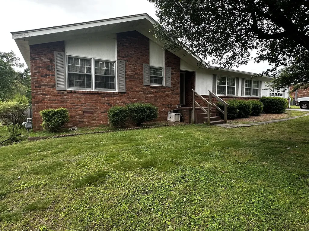 1580 Branch Drive Lawrenceburg TN 38464