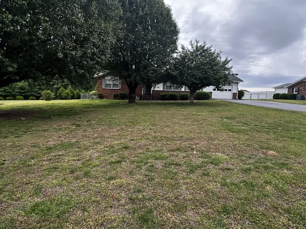 1580 Branch Drive Lawrenceburg TN 38464