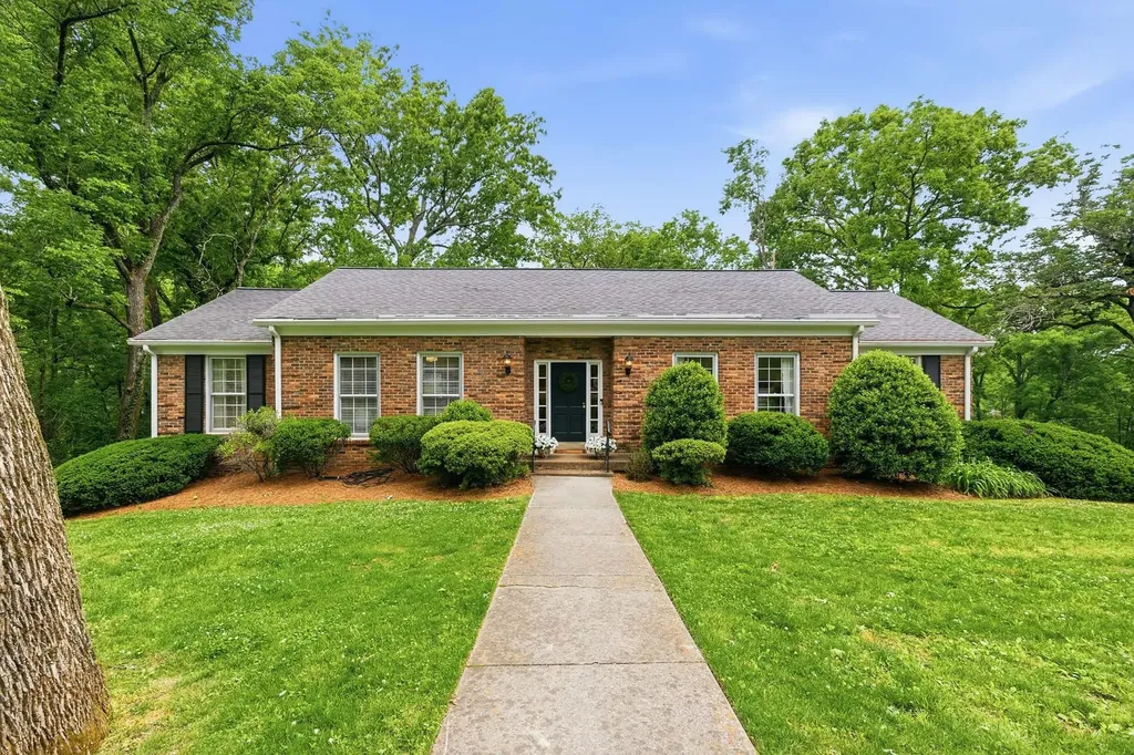 5802 Vine Ridge Drive Nashville TN 37205