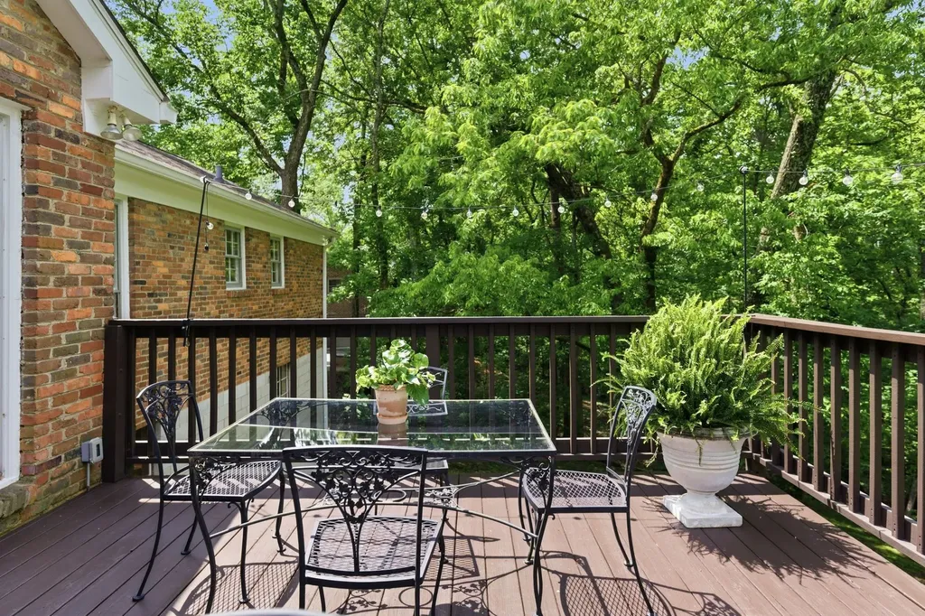 5802 Vine Ridge Drive Nashville TN 37205