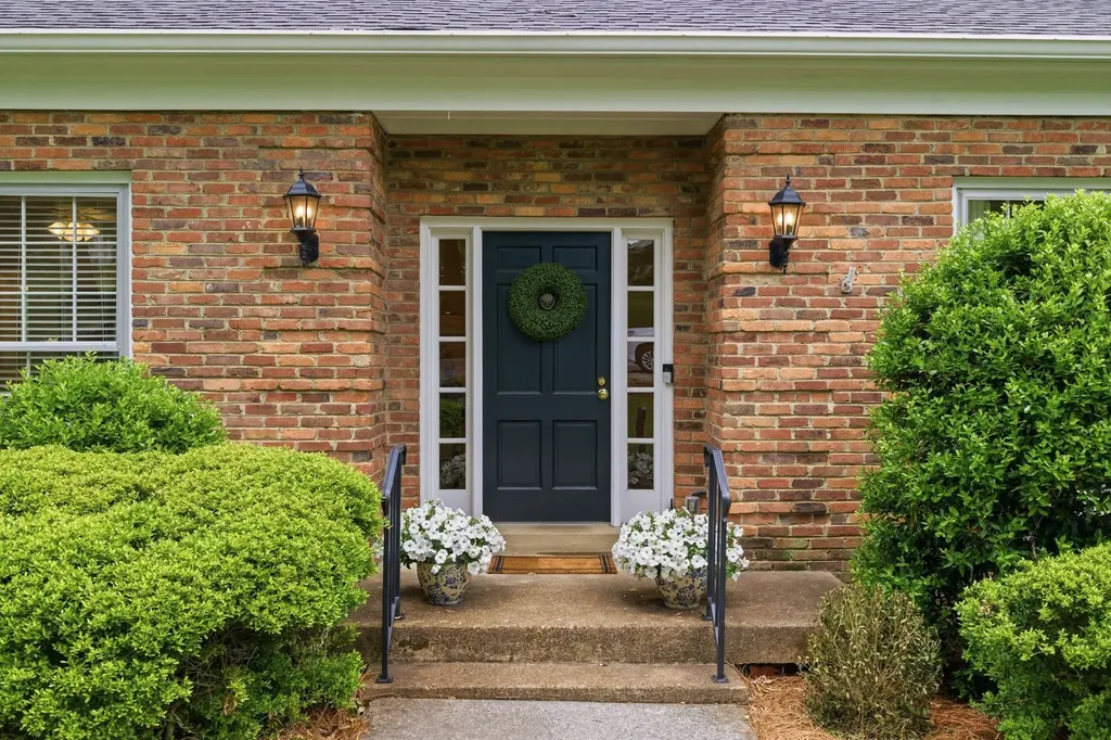 5802 Vine Ridge Drive Nashville TN 37205