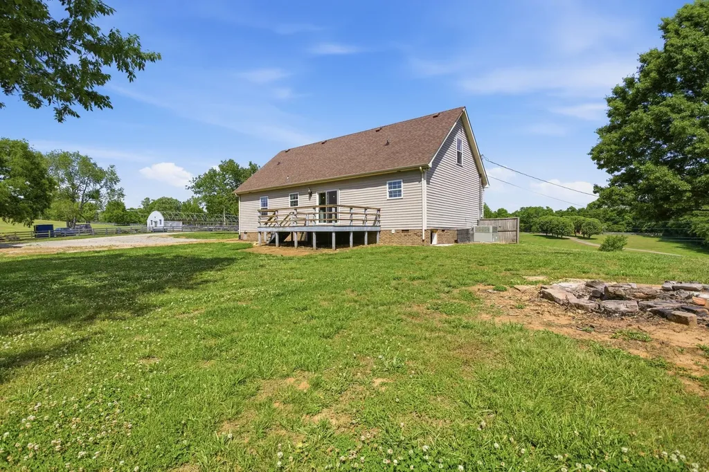 1167 John Sharp Road Columbia TN 38401