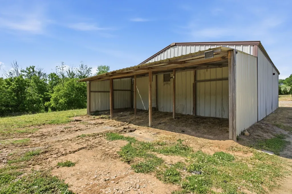 1167 John Sharp Road Columbia TN 38401