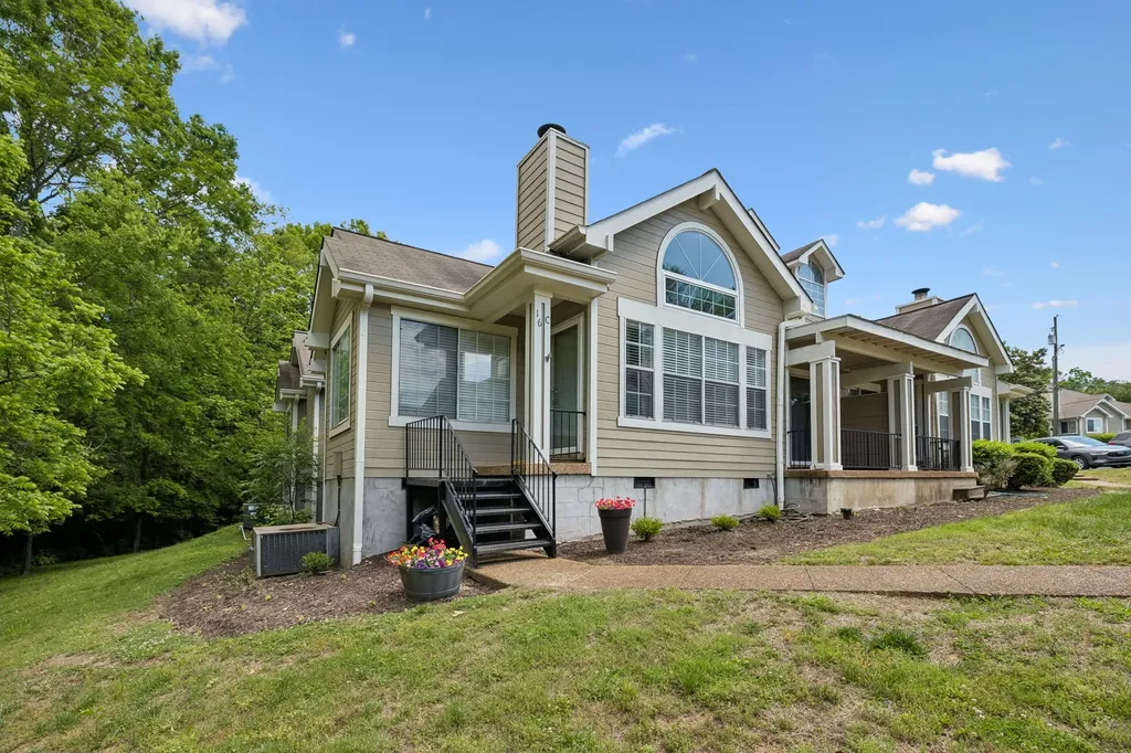 129 Cherry Hill Drive Hendersonville TN 37075
