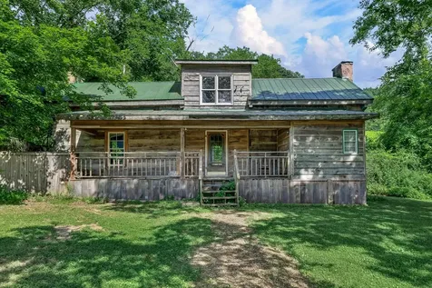 111 Buford Hughey Road Dellrose TN 38453