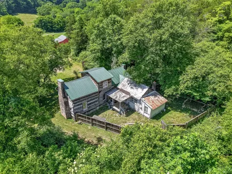 111 Buford Hughey Road Dellrose TN 38453