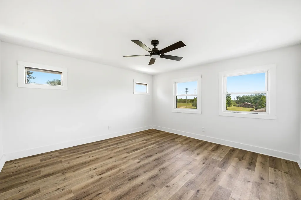 71 David Crockett Highway Winchester TN 37398