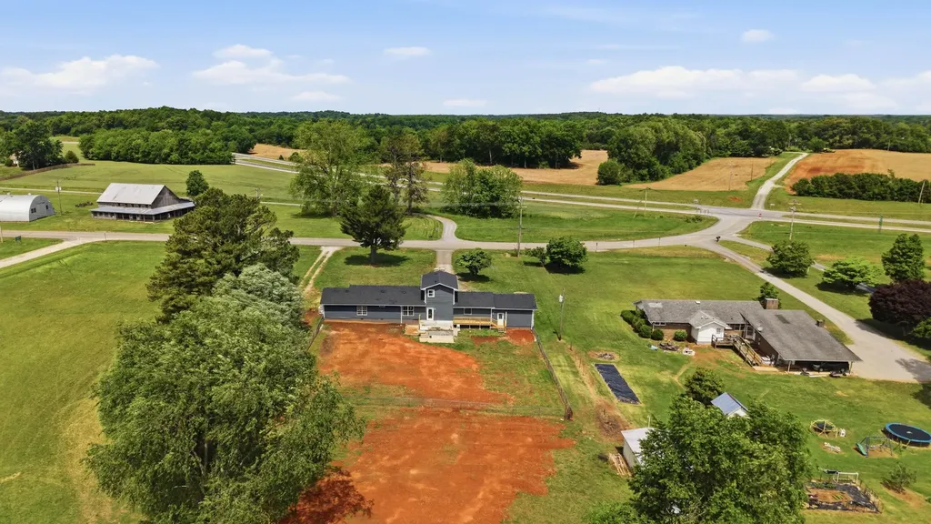 71 David Crockett Highway Winchester TN 37398