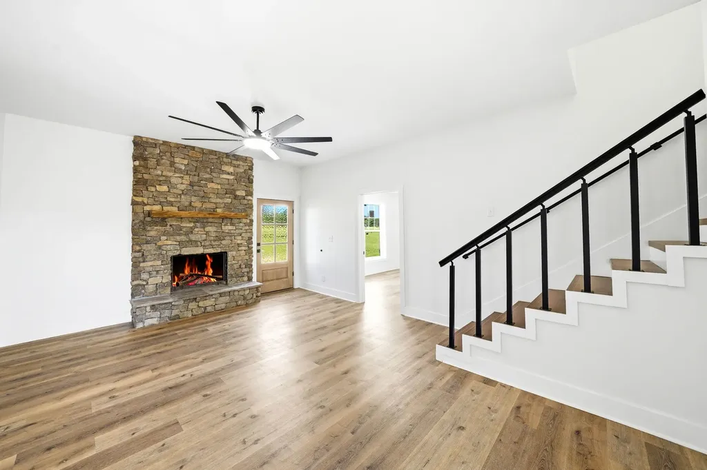 71 David Crockett Highway Winchester TN 37398