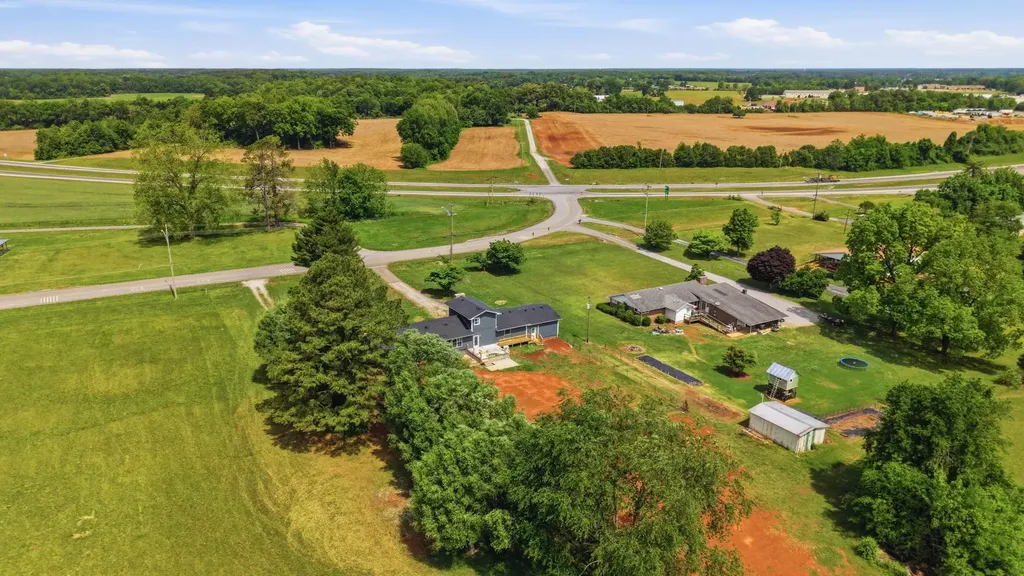 71 David Crockett Highway Winchester TN 37398