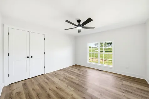 71 David Crockett Highway Winchester TN 37398