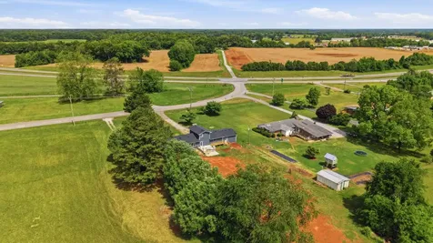 71 David Crockett Highway Winchester TN 37398