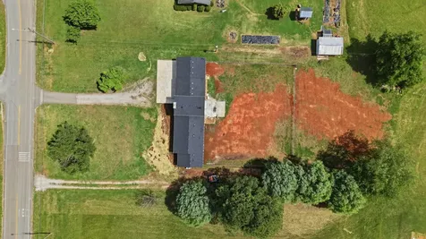 71 David Crockett Highway Winchester TN 37398