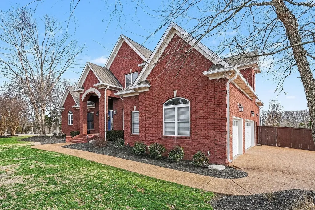 201 James Matthew Lane Mount Juliet TN 37122