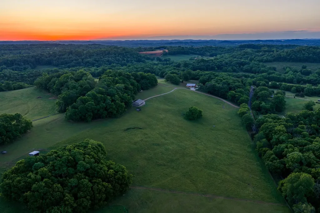 3210 Morel Road Columbia TN 38401