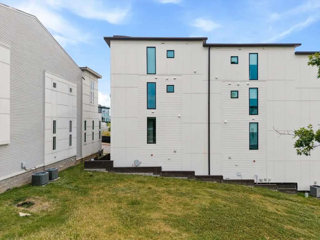 401D Avoca Street Nashville TN 37203