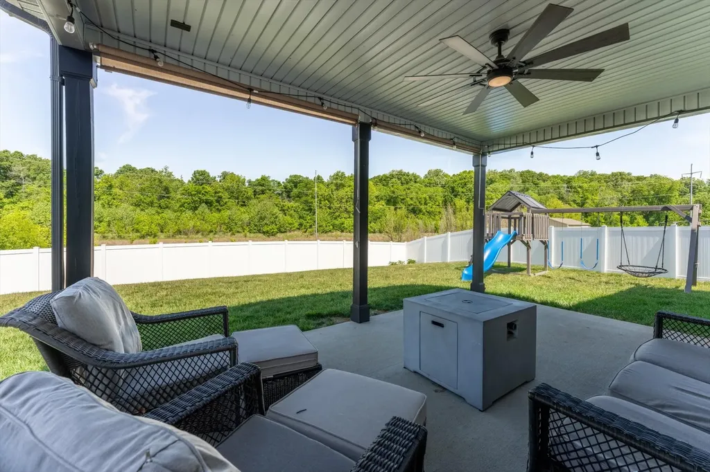1023 Terraceside Circle Clarksville TN 37040