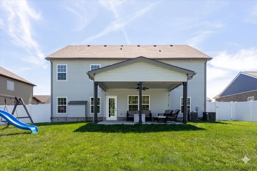 1023 Terraceside Circle Clarksville TN 37040
