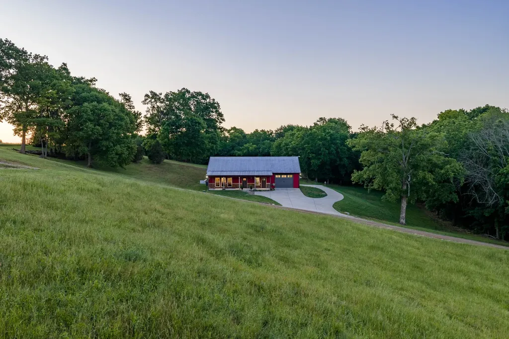 3210 Morel Road Columbia TN 38401