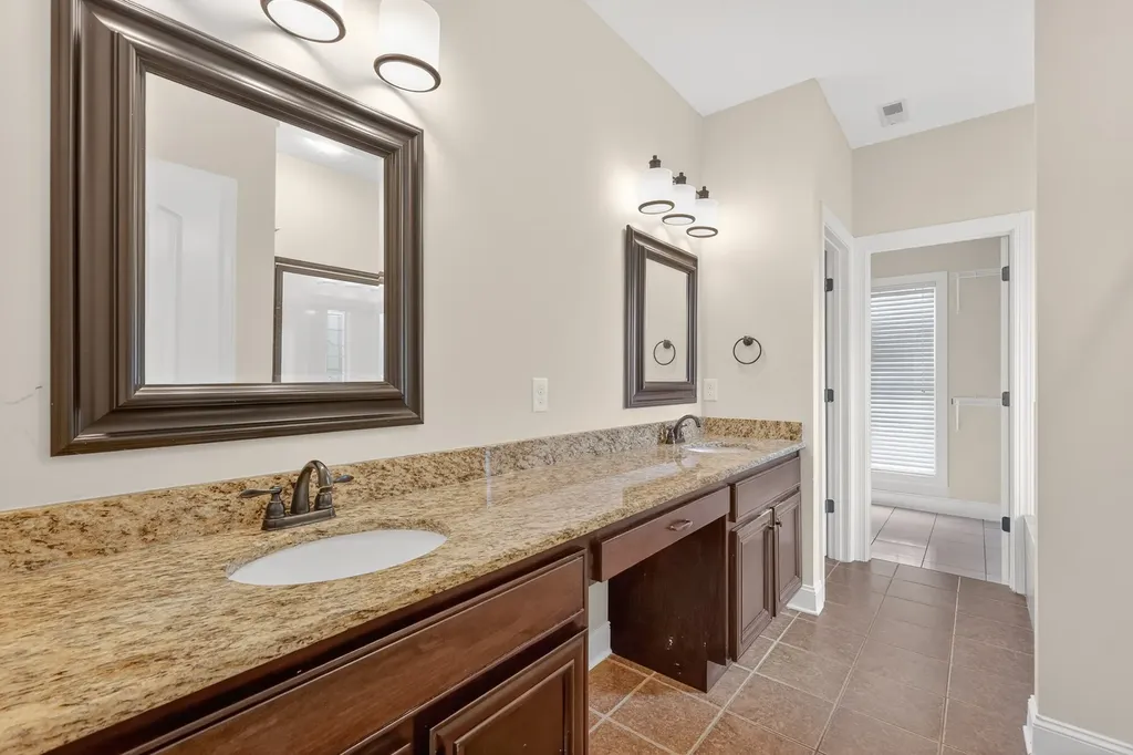1305 Royal Oak Avenue Murfreesboro TN 37129