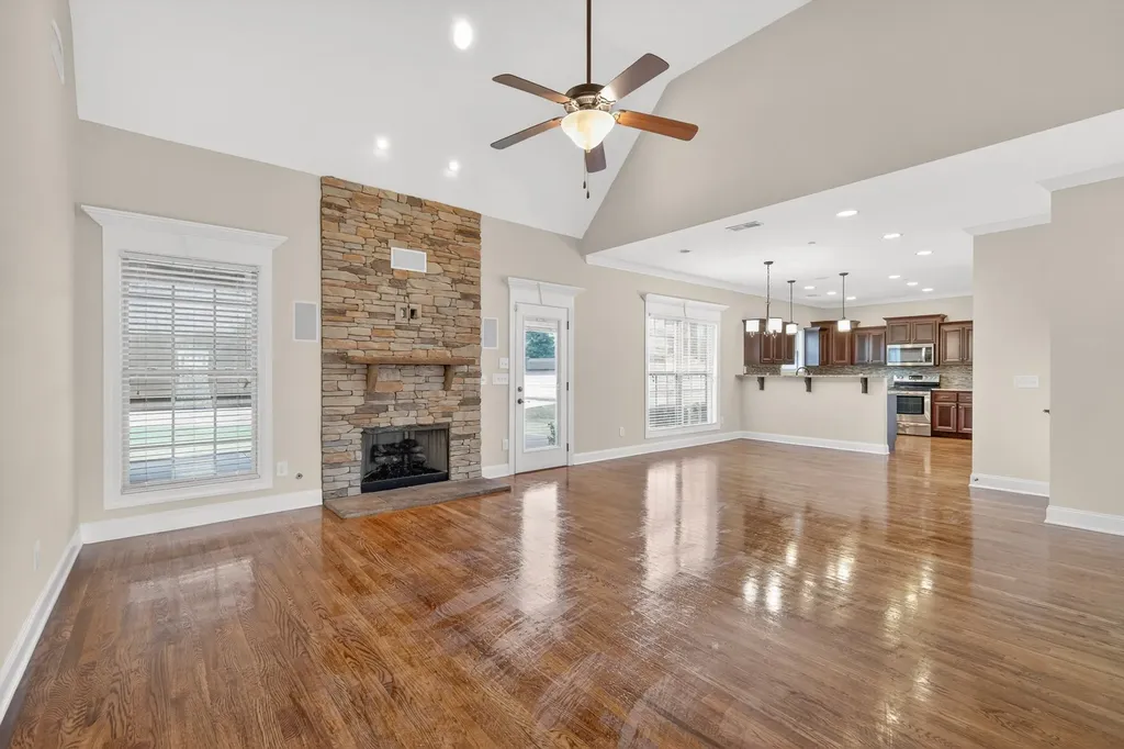 1305 Royal Oak Avenue Murfreesboro TN 37129