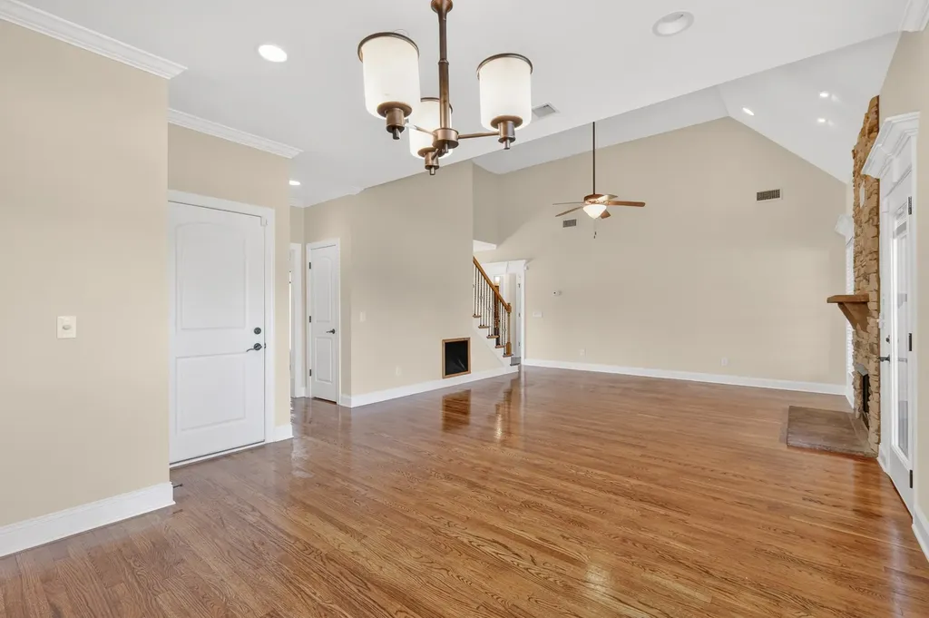 1305 Royal Oak Avenue Murfreesboro TN 37129