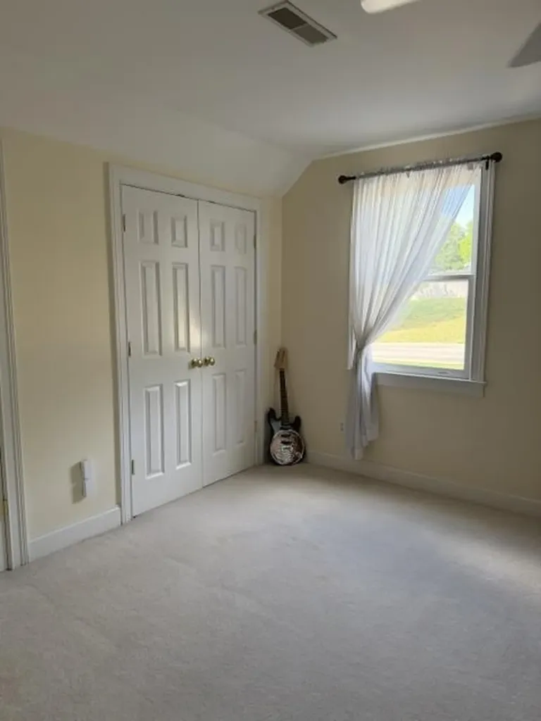 2009 Brunswick Drive Lebanon TN 37087