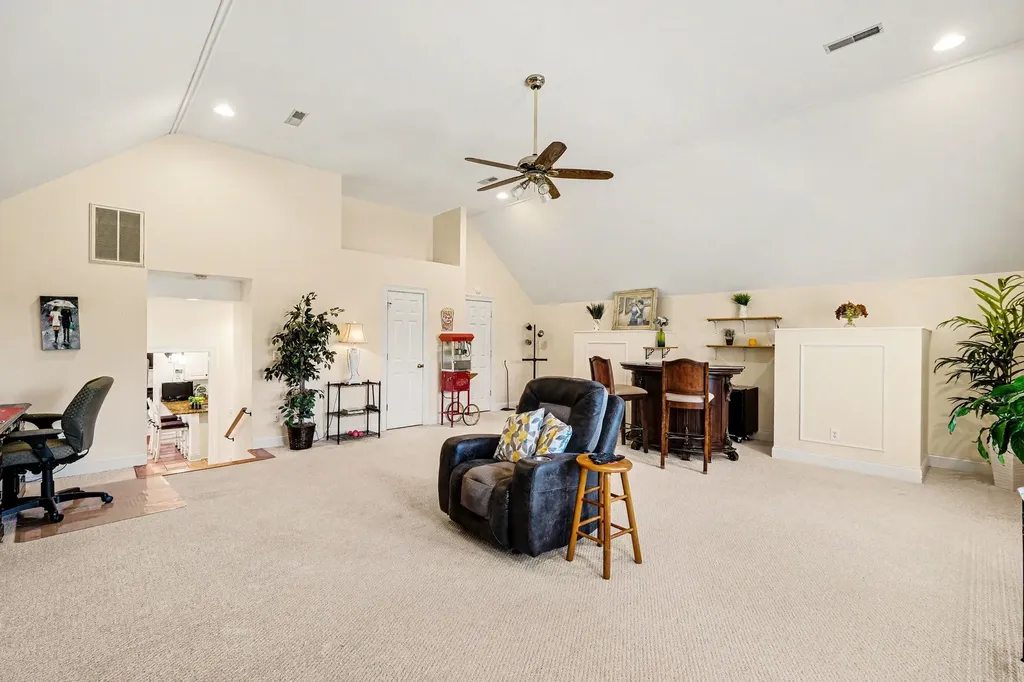 2009 Brunswick Drive Lebanon TN 37087