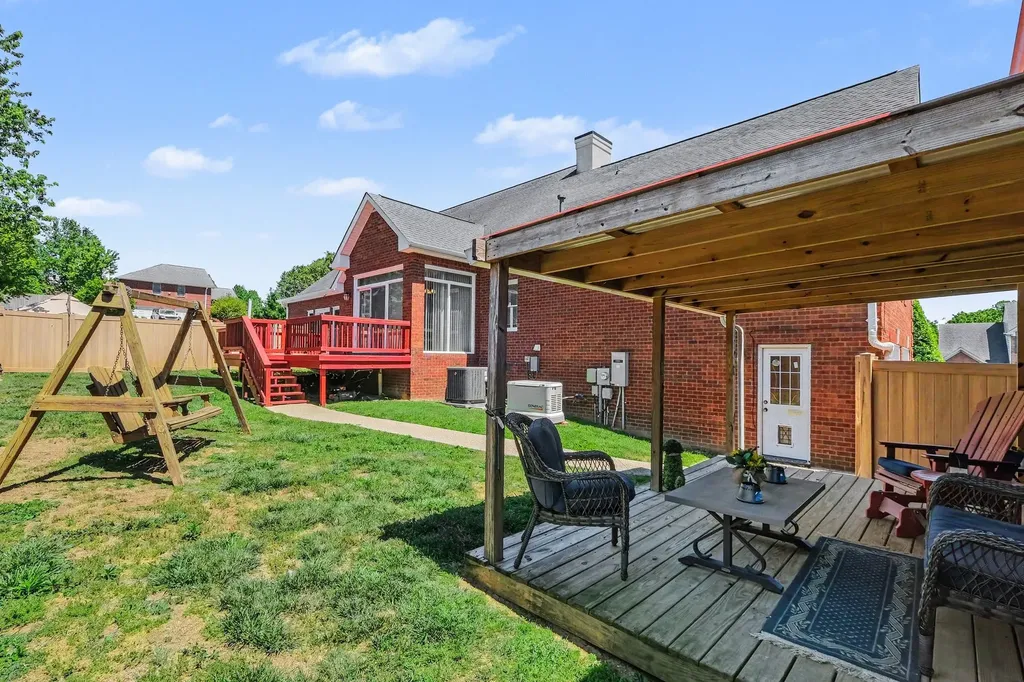 2009 Brunswick Drive Lebanon TN 37087