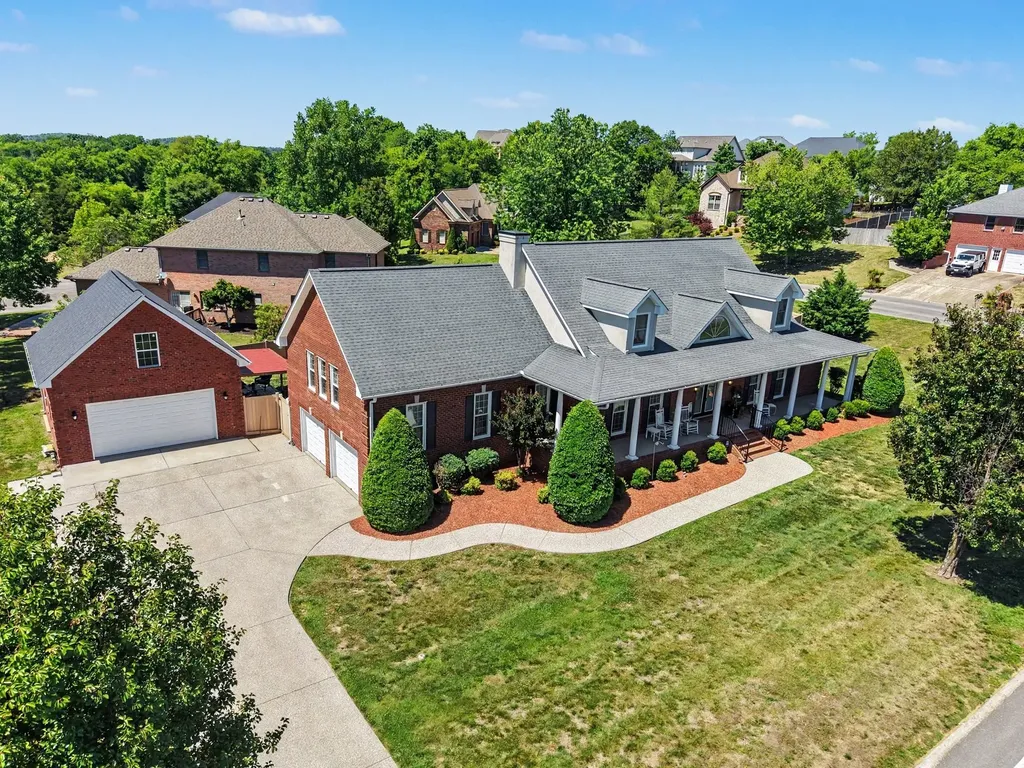 2009 Brunswick Drive Lebanon TN 37087