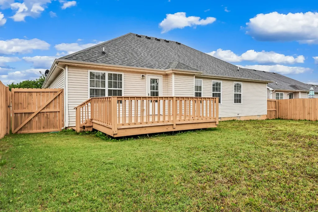 2625 Arthurs Court Clarksville TN 37040
