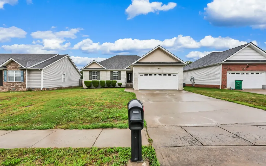 2625 Arthurs Court Clarksville TN 37040