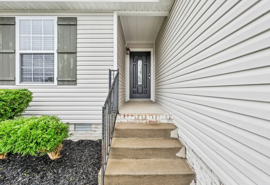 2625 Arthurs Court Clarksville TN 37040