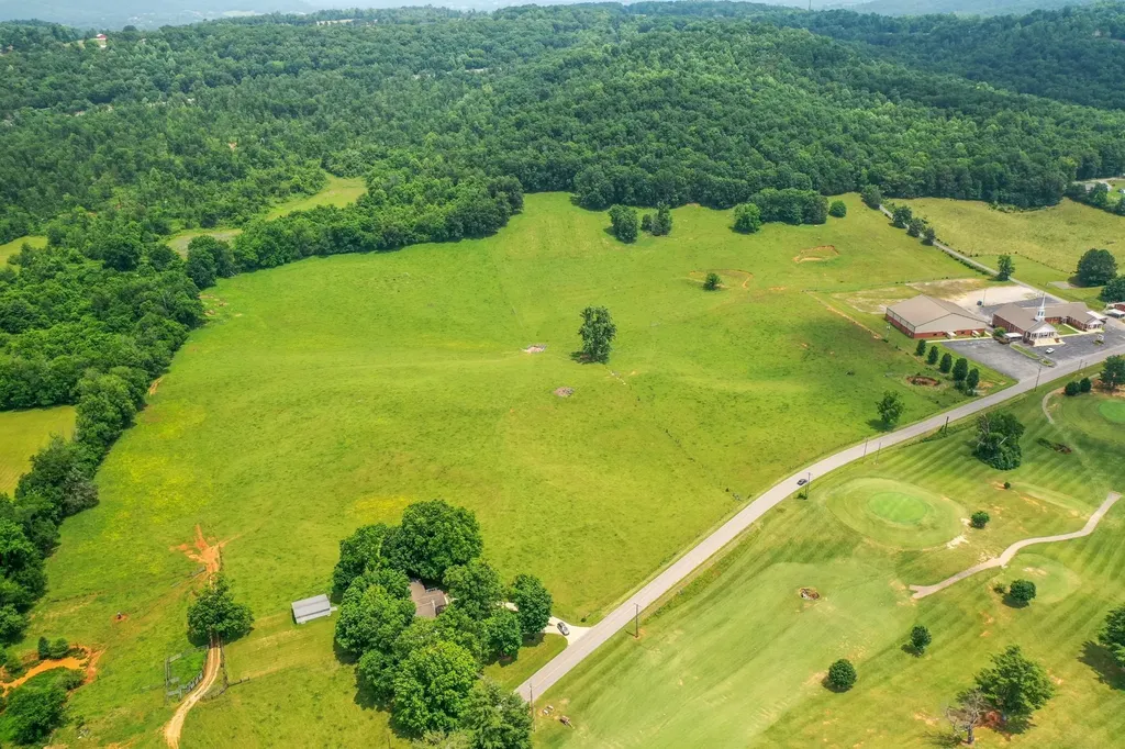1364 Country Club Road Sparta TN 38583