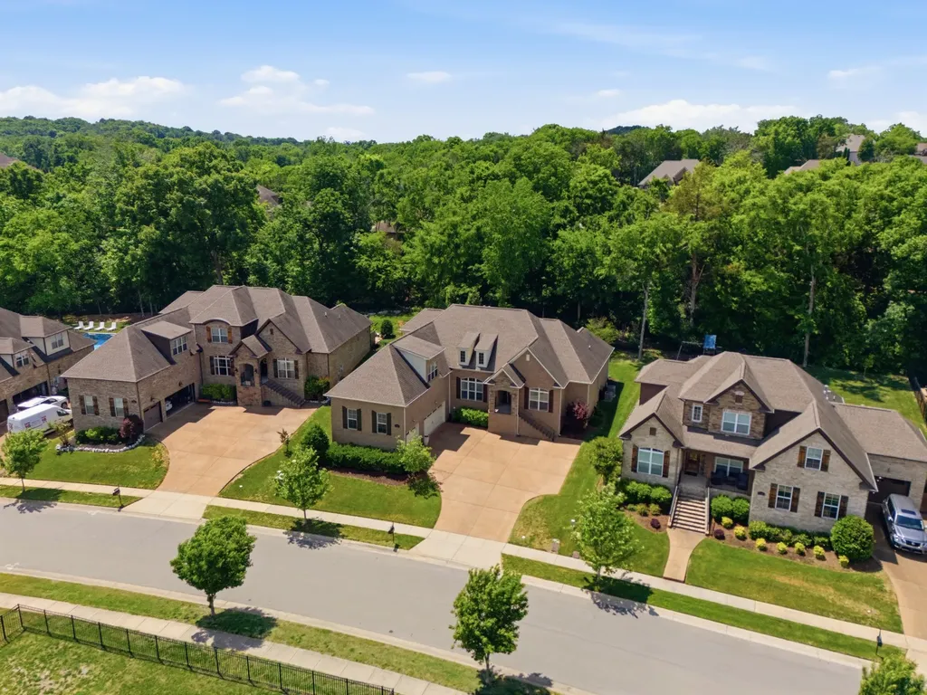 1957 Eulas Way Nolensville TN 37135