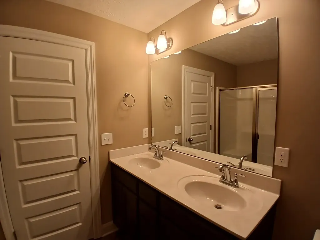 2859 Upstream Road Christiana TN 37037