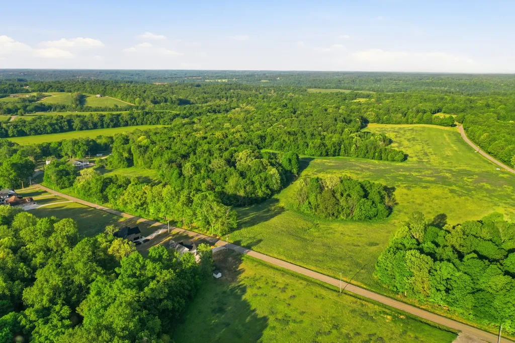 6 Gholson Road Clarksville TN 37043