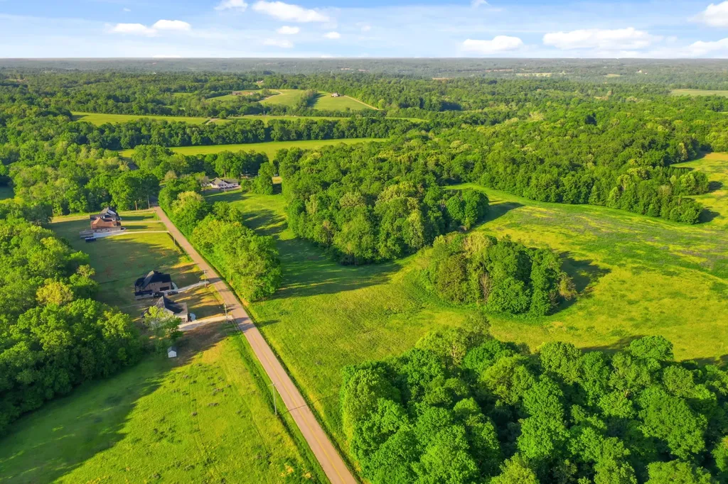 6 Gholson Road Clarksville TN 37043