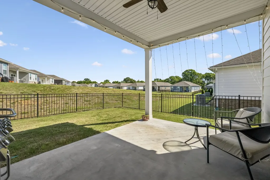7383 Lang Avenue White House TN 37188