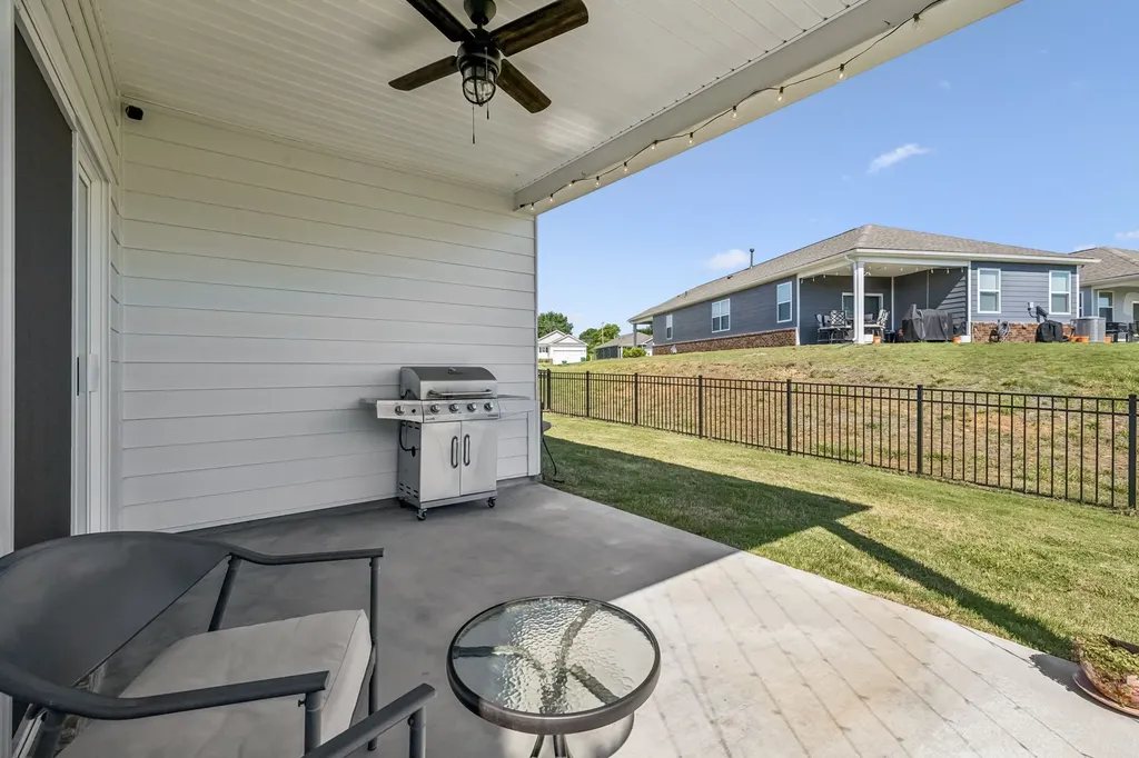 7383 Lang Avenue White House TN 37188