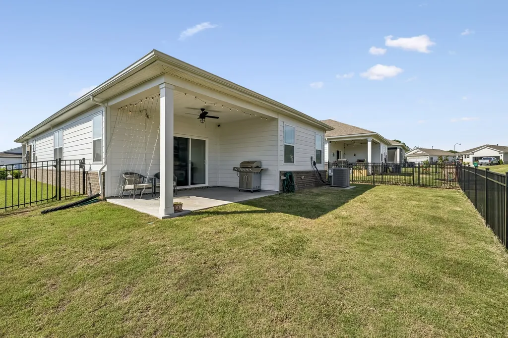 7383 Lang Avenue White House TN 37188
