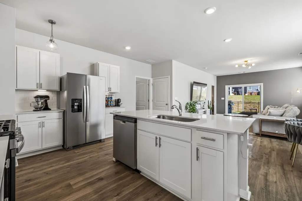 7383 Lang Avenue White House TN 37188