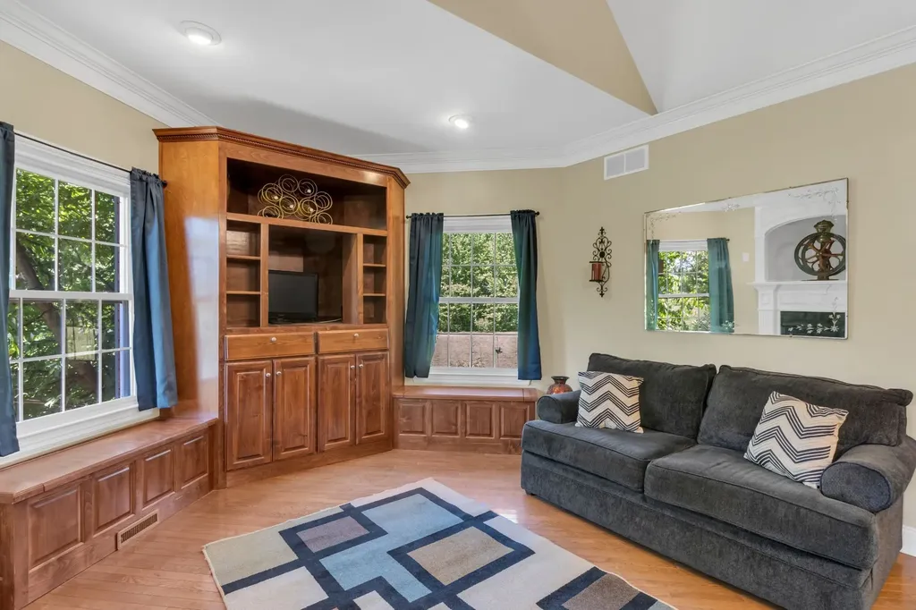 2828 Bains Road, E Hillsboro TN 37342