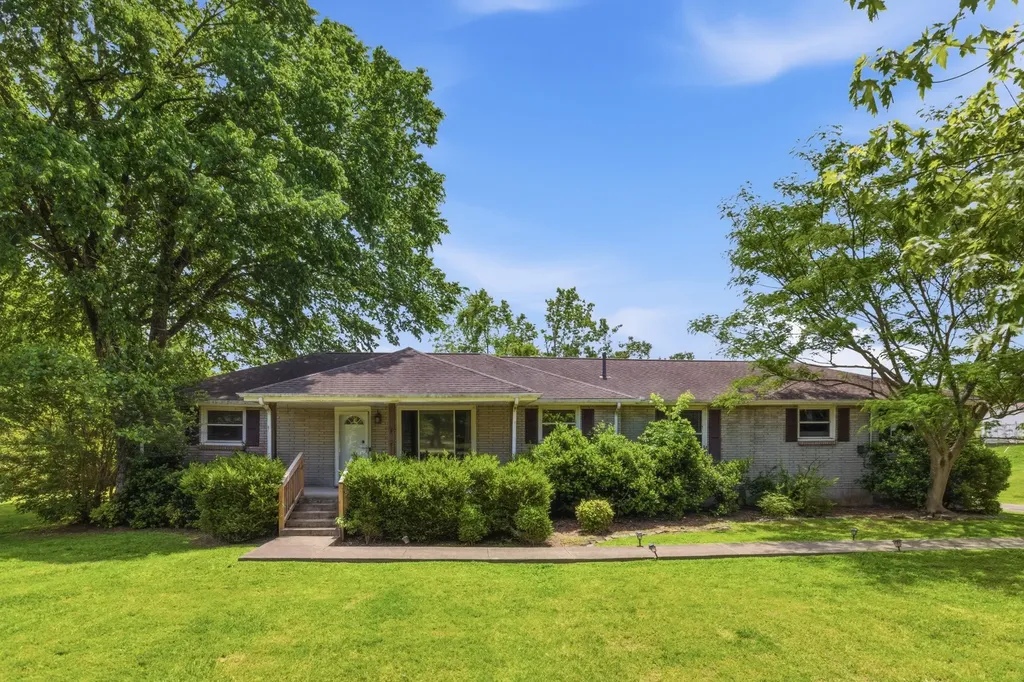 1345 Cheshire Drive Nashville TN 37207