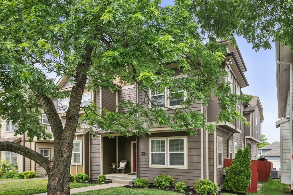 1707A 14th Ave, S Nashville TN 37212