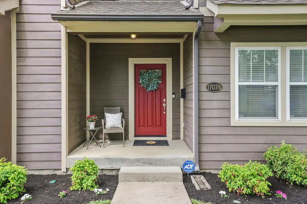 1707A 14th Ave, S Nashville TN 37212