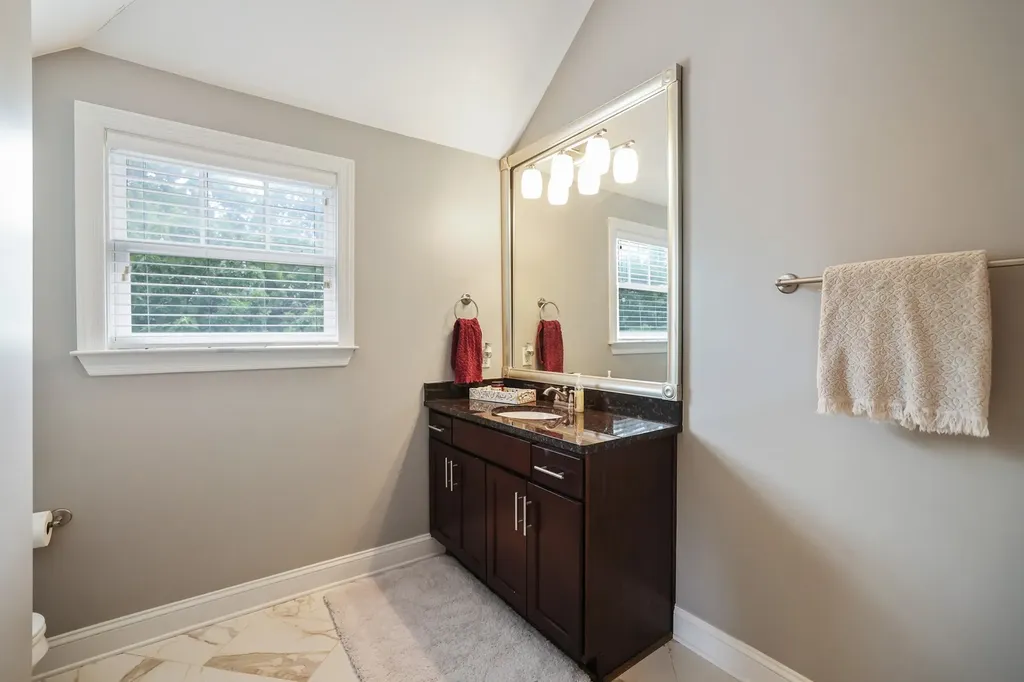 1707A 14th Ave, S Nashville TN 37212