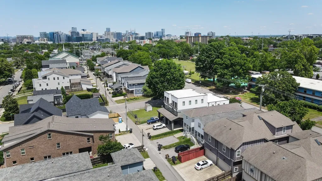 1707A 14th Ave, S Nashville TN 37212
