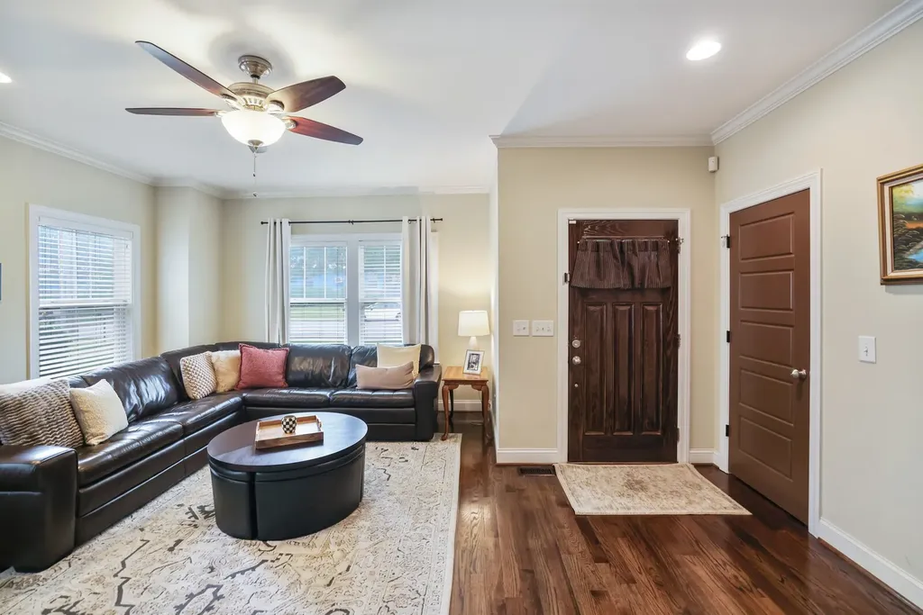 1707A 14th Ave, S Nashville TN 37212