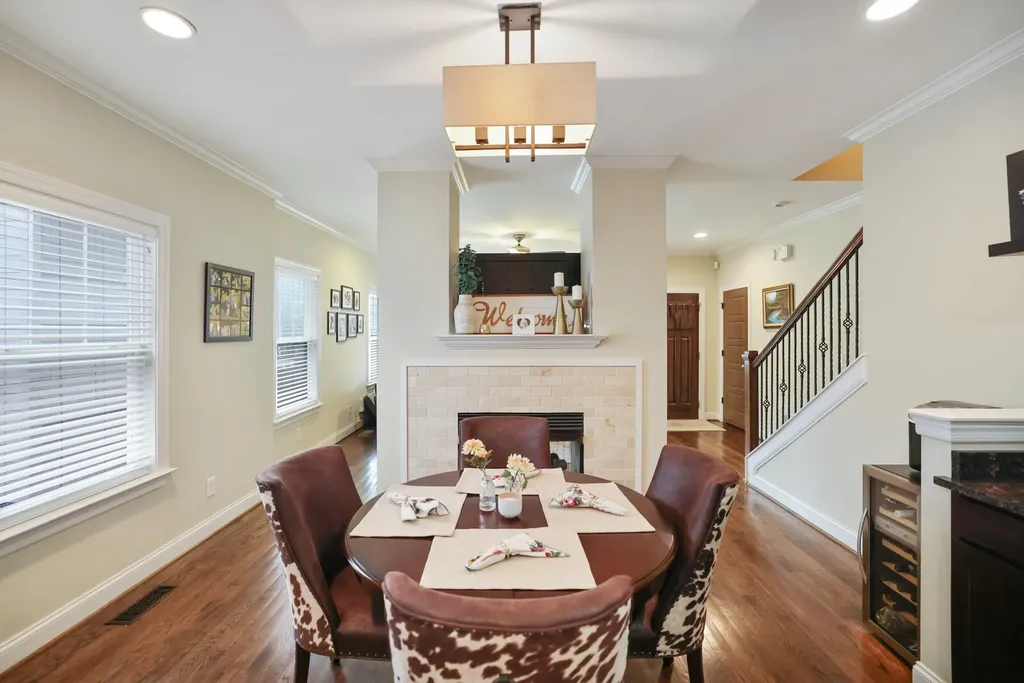 1707A 14th Ave, S Nashville TN 37212